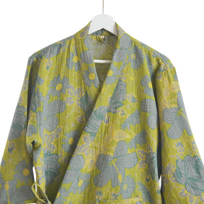 Peignoir absorbant en gaze de coton au style floral