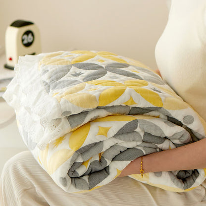 Couette géométrique en fibre de bambou avec bordure en dentelle