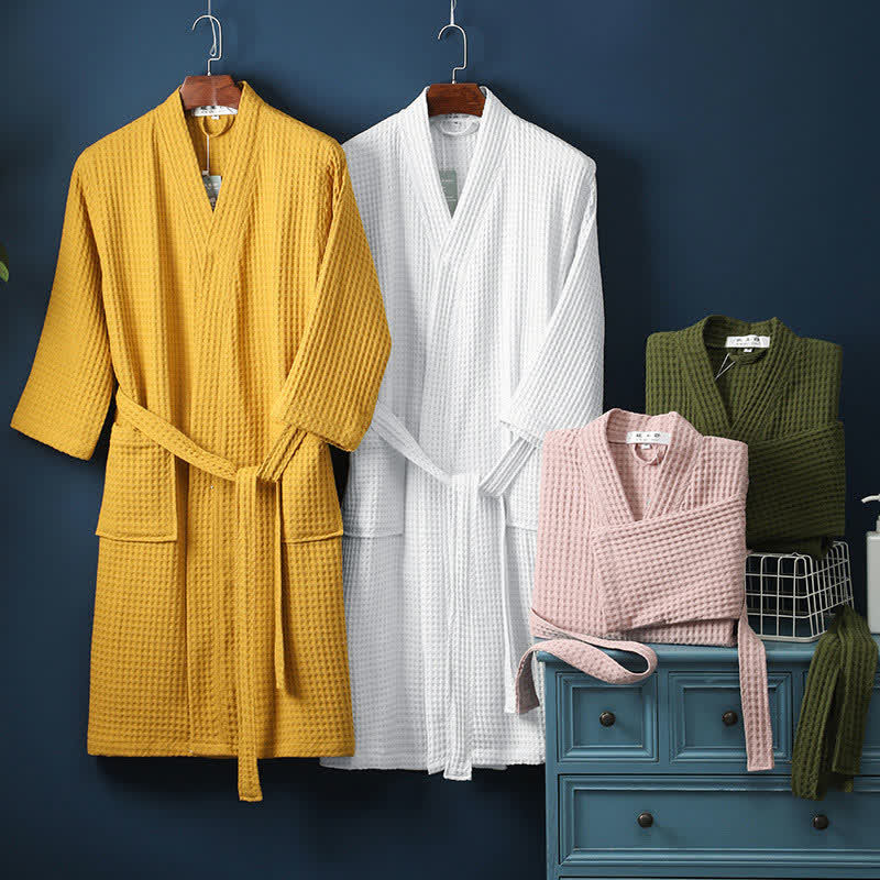 Peignoir simple et uni en coton avec col en V