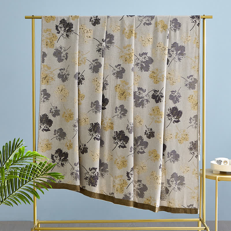 Couverture douce en fibre de bambou avec des feuilles élégantes