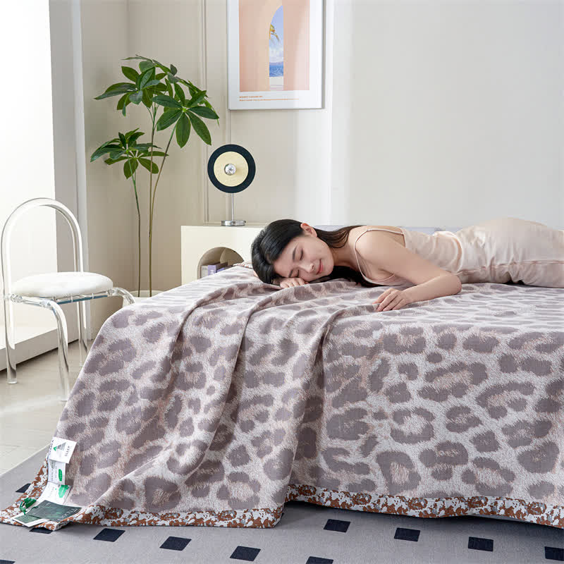 Couette en gaze de fibre lyocell à imprimé léopard