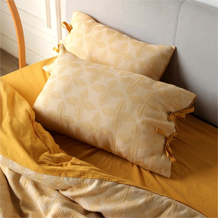 Parure de lit en gaze de coton avec lien jacquard (4 pièces)