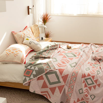 Couette d'été en gaze de coton à motifs géométriques triangulaires