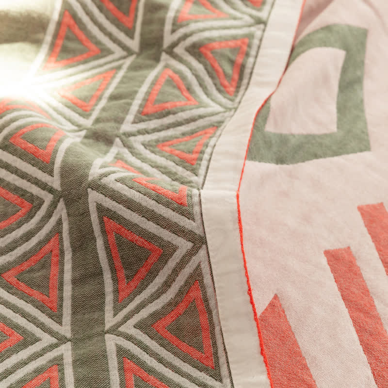 Couette d'été en gaze de coton à motifs géométriques triangulaires