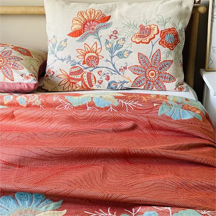 Couette en gaze de coton respirante avec fleurs rustiques