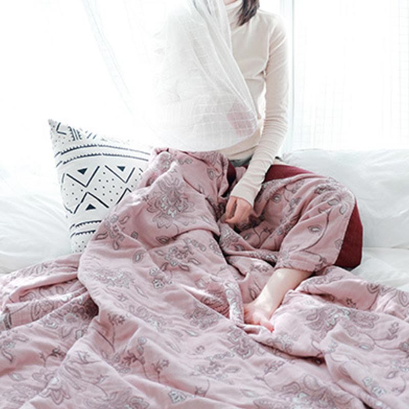 Couette légère réversible en coton à motif floral