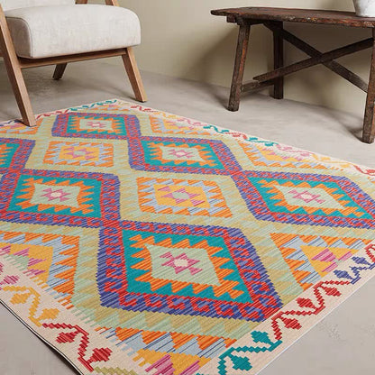 Tapis kilim classique et coloré