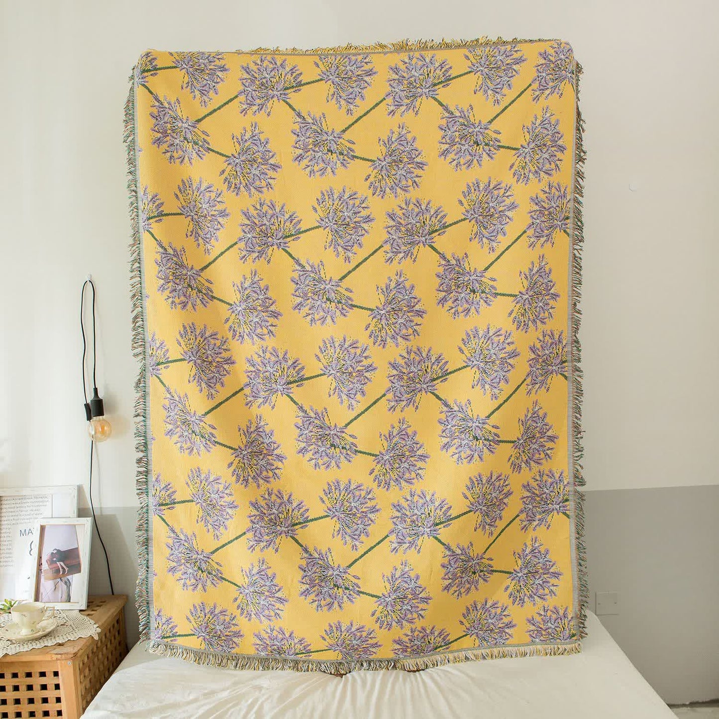 Tapisserie rustique avec pompon d'agapanthe