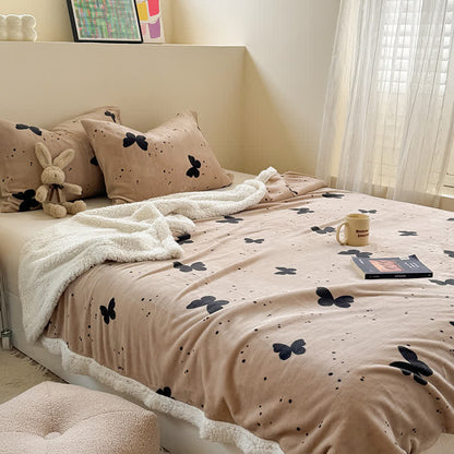 Couverture Sherpa à motif papillon rustique
