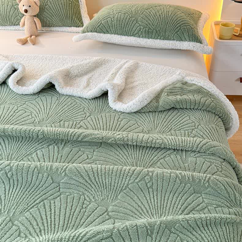 Couverture Sherpa moelleuse et douce avec structure en coquille