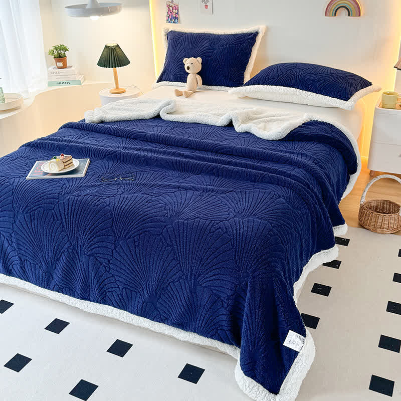 Couverture Sherpa moelleuse et douce avec structure en coquille