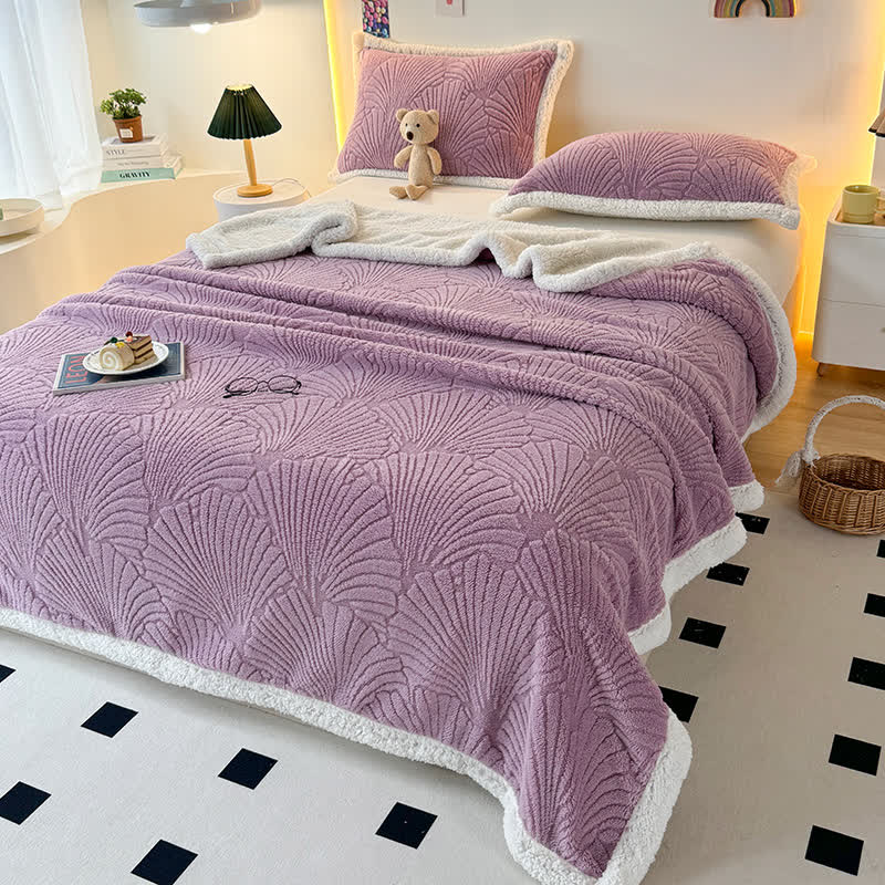 Couverture Sherpa moelleuse et douce avec structure en coquille