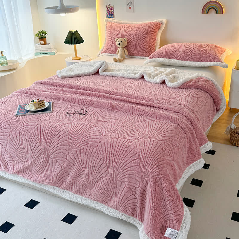 Couverture Sherpa moelleuse et douce avec structure en coquille