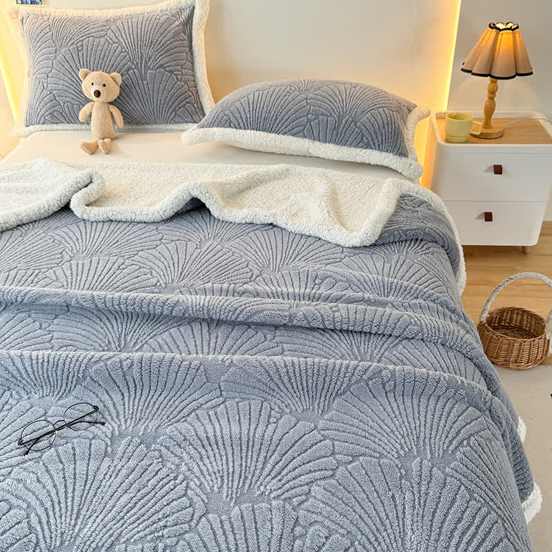 Couverture Sherpa moelleuse et douce avec structure en coquille