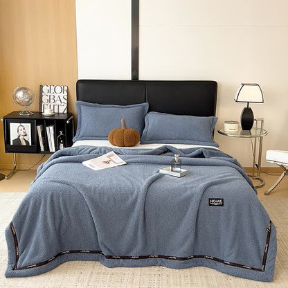 Couverture polaire moelleuse au style simple