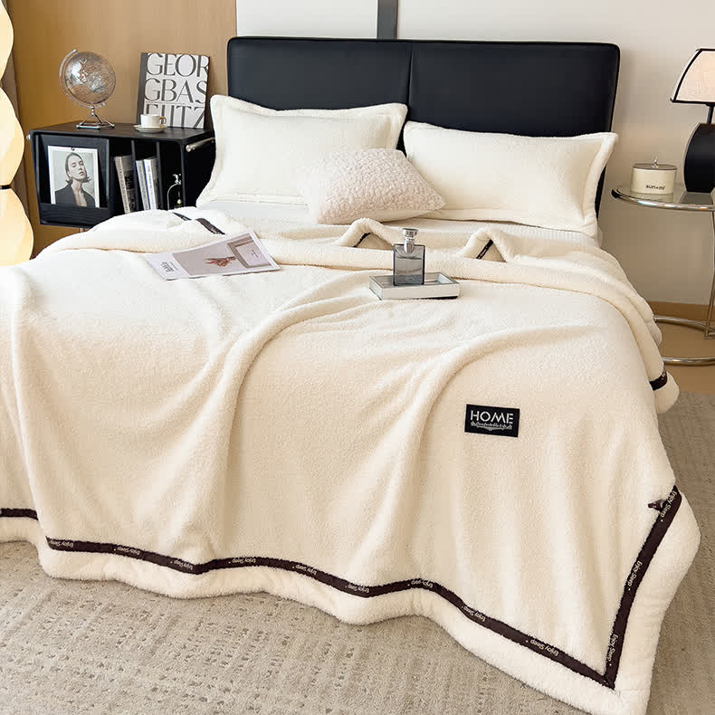 Couverture polaire moelleuse au style simple