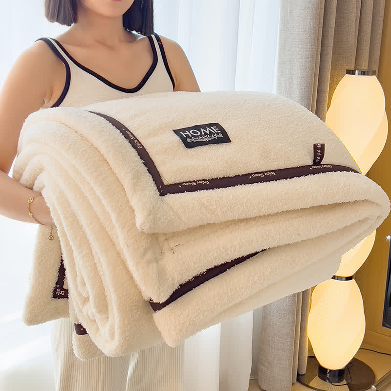 Couverture polaire moelleuse au style simple