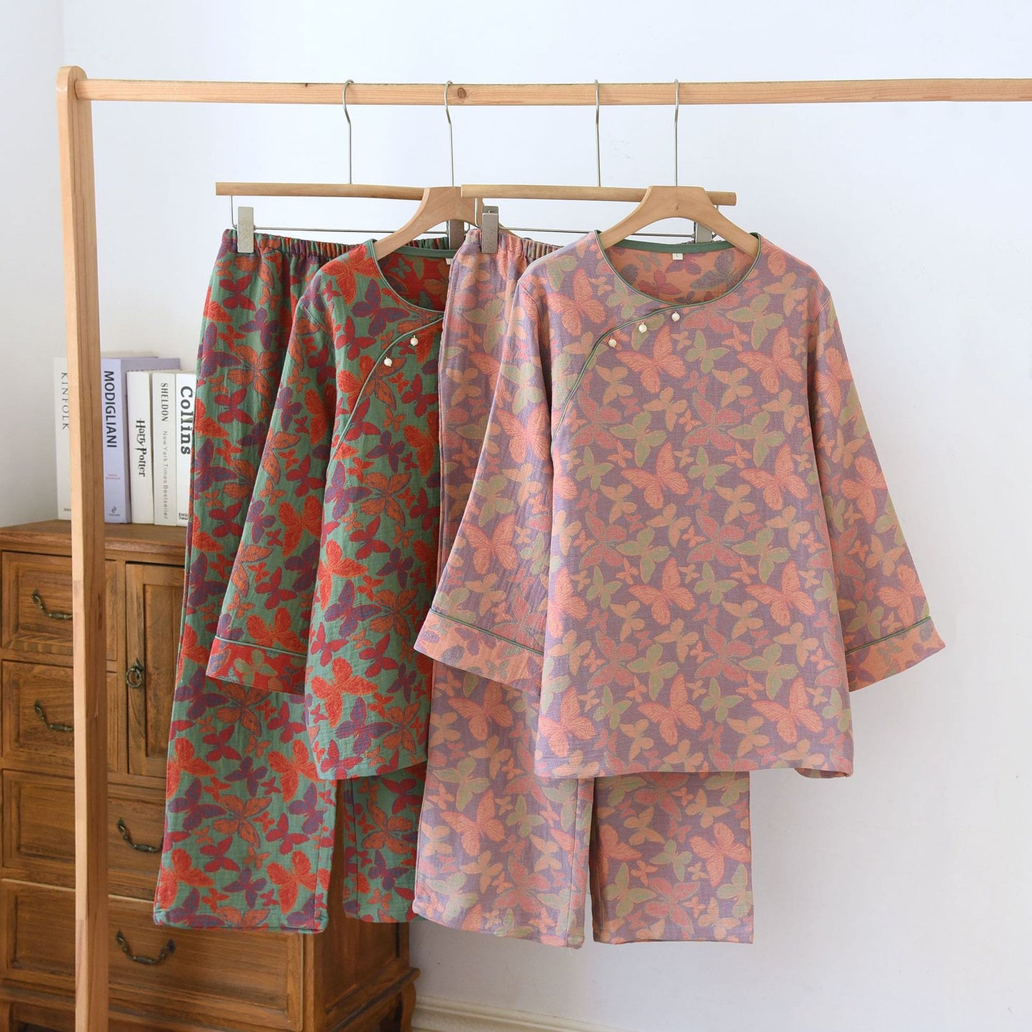 Ensemble pyjama en gaze de coton avec papillon jacquard