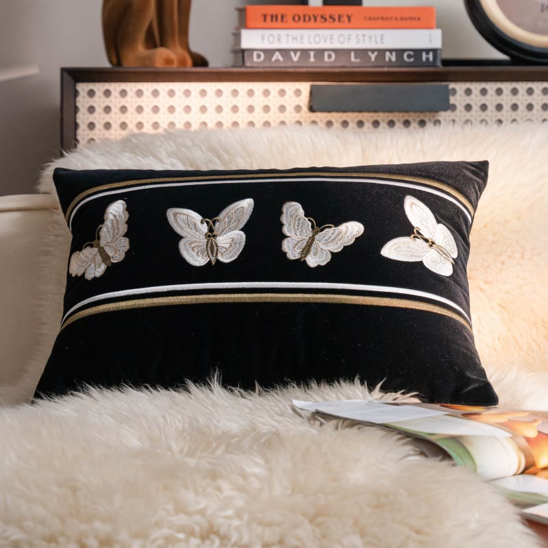 Taie d'oreiller décorative douce avec broderie papillon