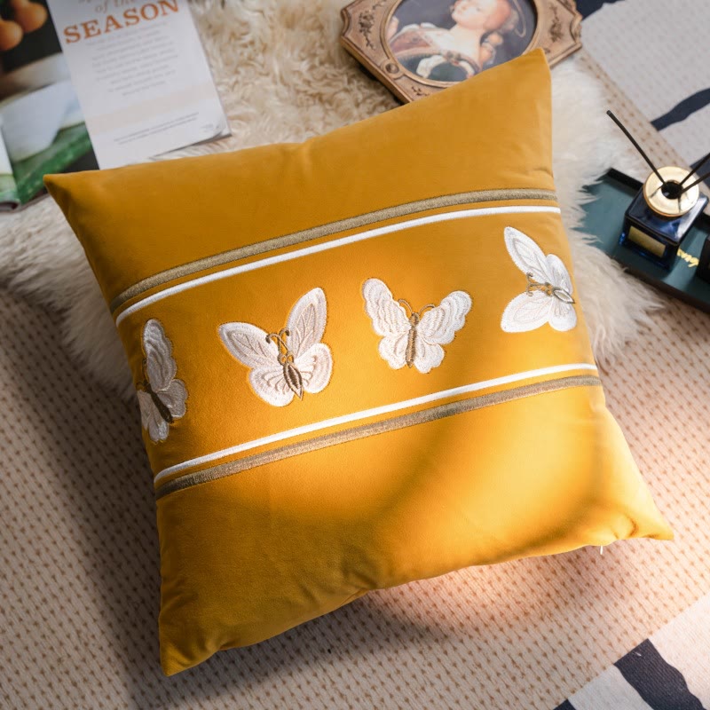 Taie d'oreiller décorative douce avec broderie papillon