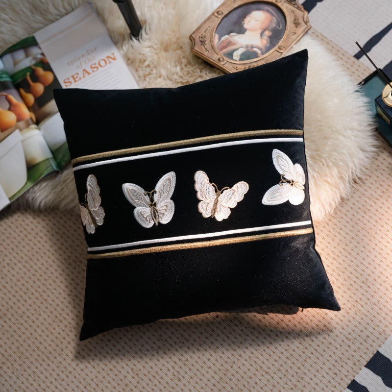Taie d'oreiller décorative douce avec broderie papillon