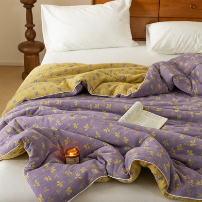 Couette double épaisseur en gaze jacquard à motif floral