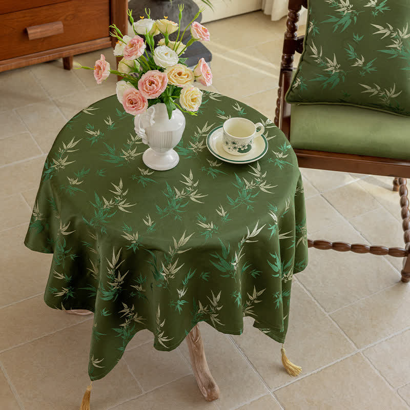 Nappe rustique et élégante avec pompon en bambou