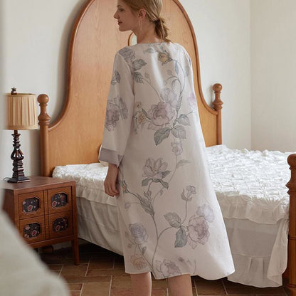 Élégante chemise de nuit en lyocell à motif floral