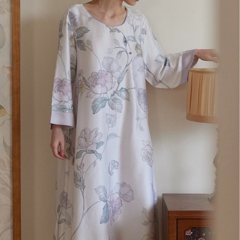 Élégante chemise de nuit en lyocell à motif floral