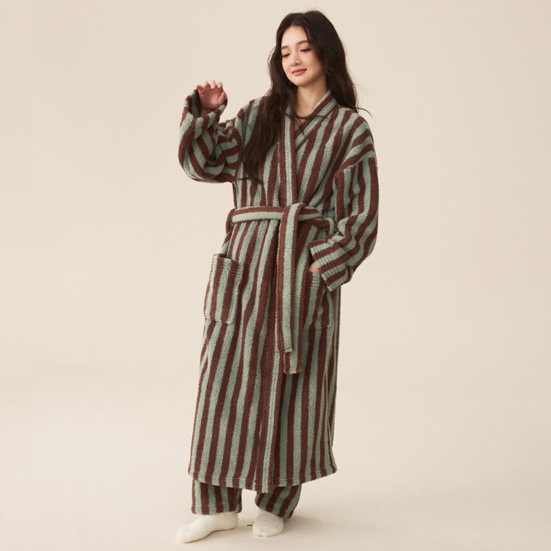 Peignoir long d'hiver en polaire à rayures modernes - Peignoir avec pantalon - Vert menthe et marron - XL femme - image 4