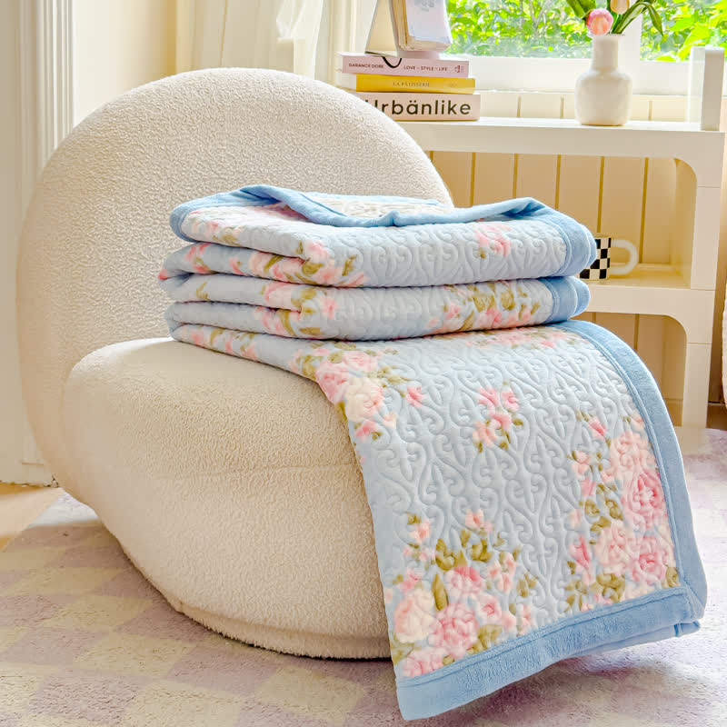Parure de lit d'hiver avec un élégant motif floral en velours (4 pièces)