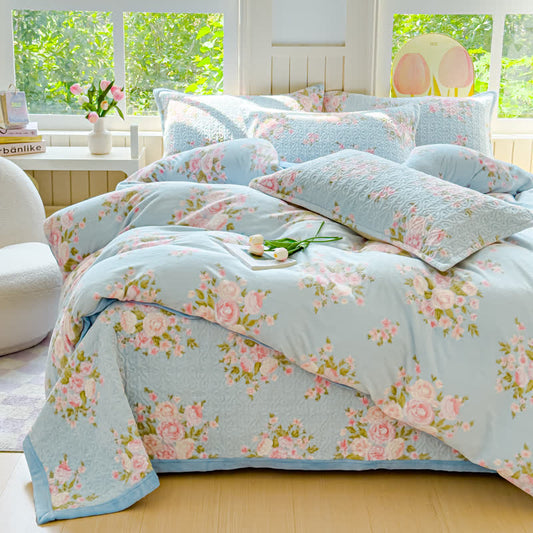 Parure de lit d'hiver avec un élégant motif floral en velours (4 pièces)