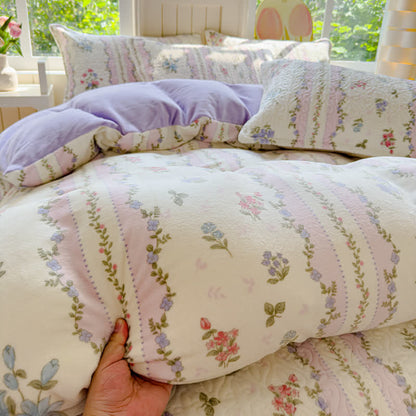 Parure de lit hivernale et douce avec motif pastoral en velours (4 pièces)