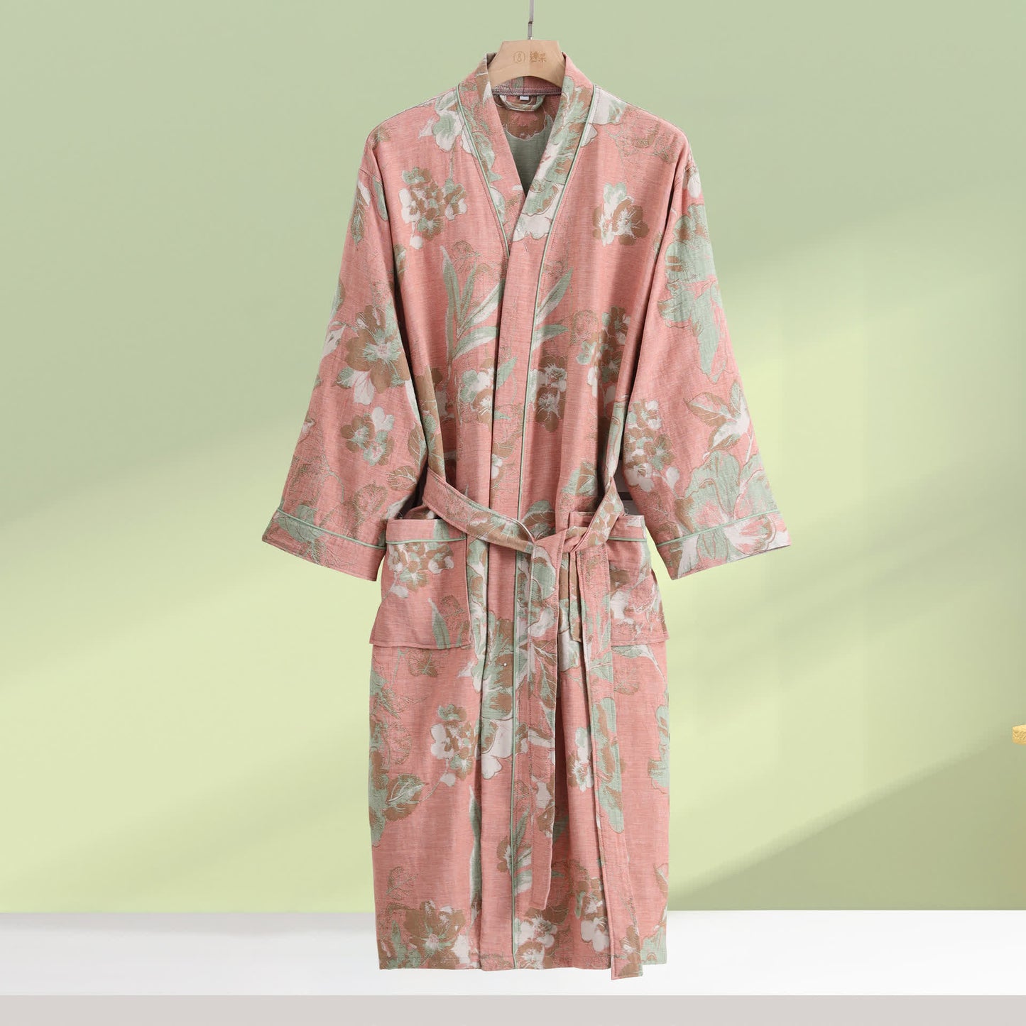 Peignoir élégant et doux en pur coton à motif floral