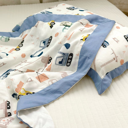 Couette en fibre de bambou à motif de camion de dessin animé pour tout-petits