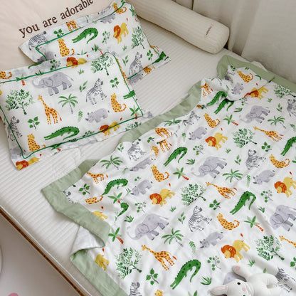 Couette en fibre de bambou avec des animaux de la jungle pour les tout-petits