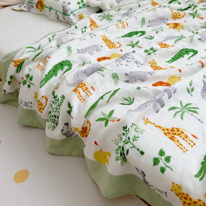 Couette en fibre de bambou avec des animaux de la jungle pour les tout-petits