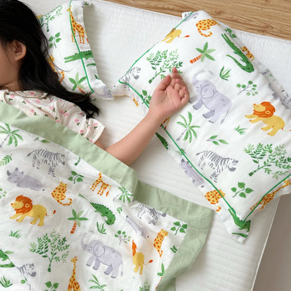 Couette en fibre de bambou avec des animaux de la jungle pour les tout-petits