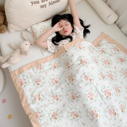 Couette en fibre de bambou motif écureuil pour bébés et tout-petits