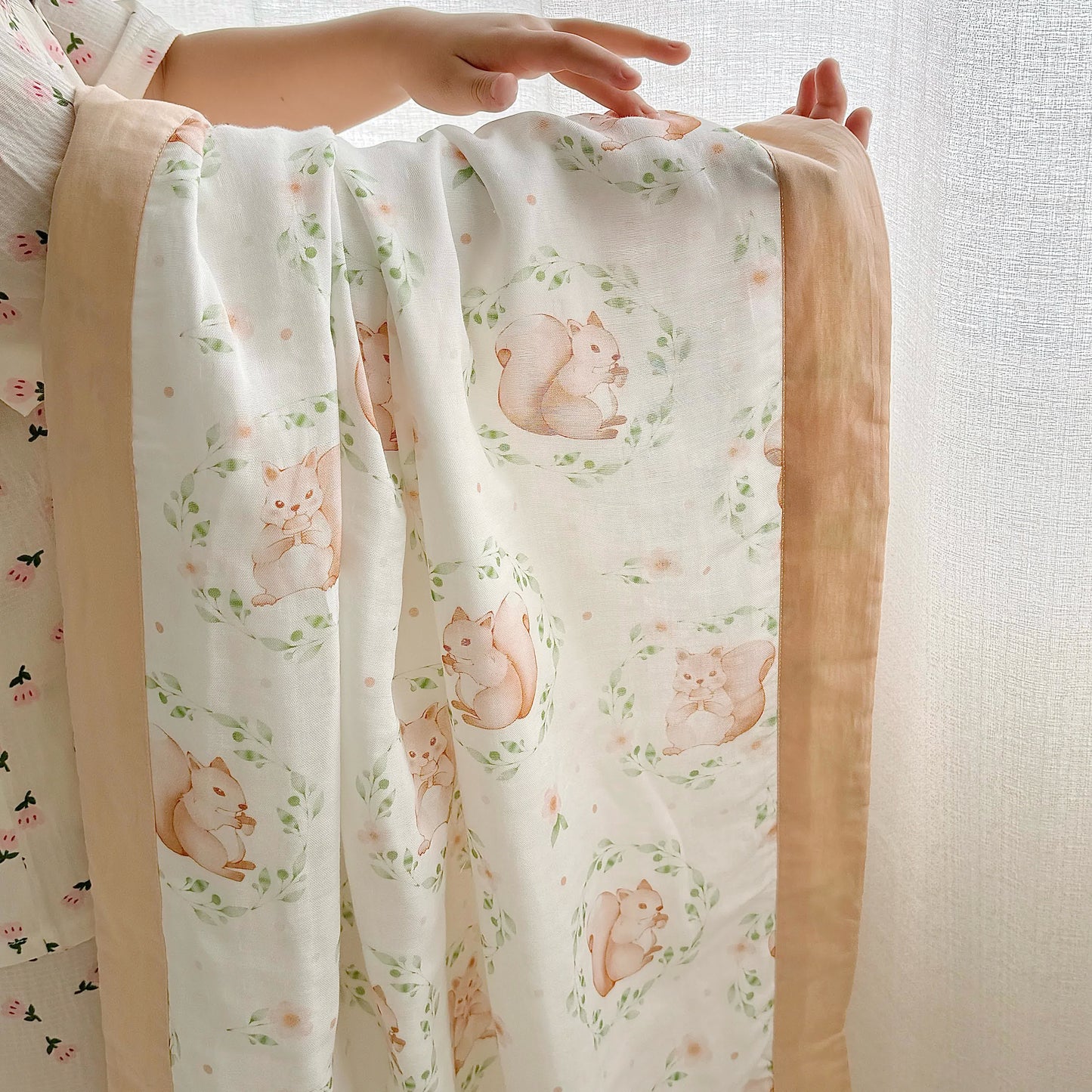 Couette en fibre de bambou motif écureuil pour bébés et tout-petits