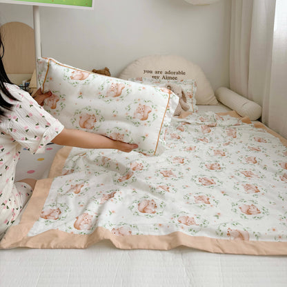 Couette en fibre de bambou motif écureuil pour bébés et tout-petits