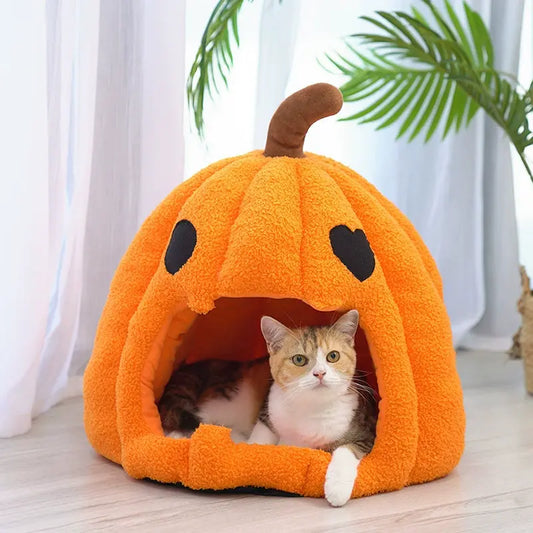 Panier doux pour animaux de compagnie avec citrouille d'Halloween