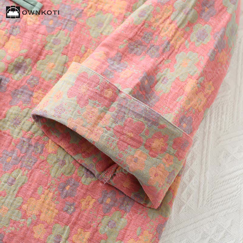 Ensemble de nuit en gaze de coton avec boutons grenouille et motif floral