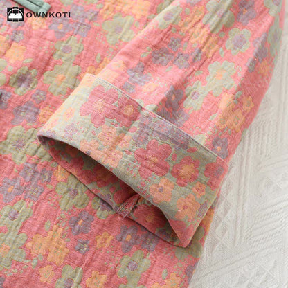 Ensemble de nuit en gaze de coton avec boutons grenouille et motif floral