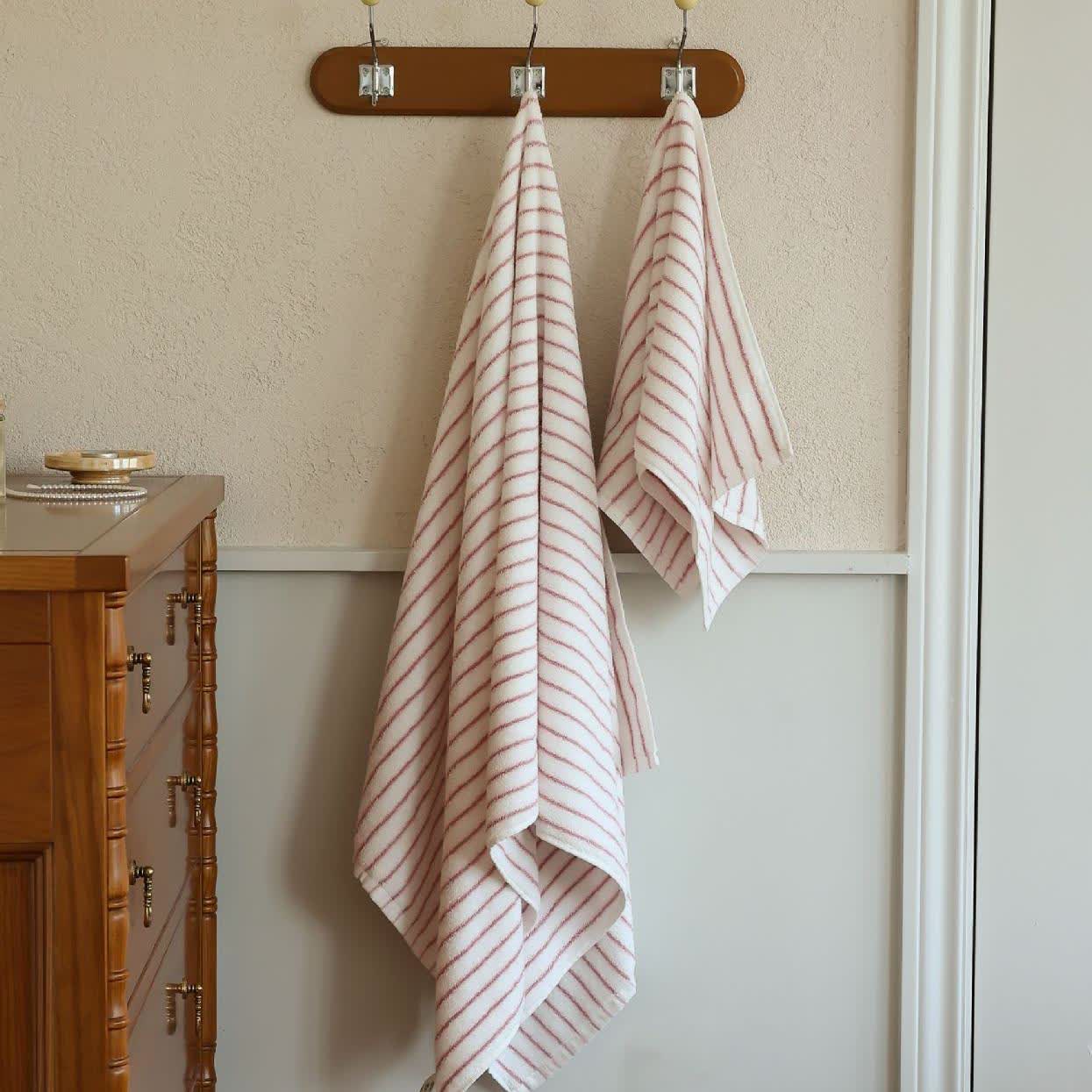 Serviette en coton peigné, rayée, absorbante