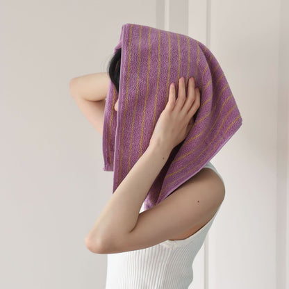 Serviette en coton peigné, rayée, absorbante