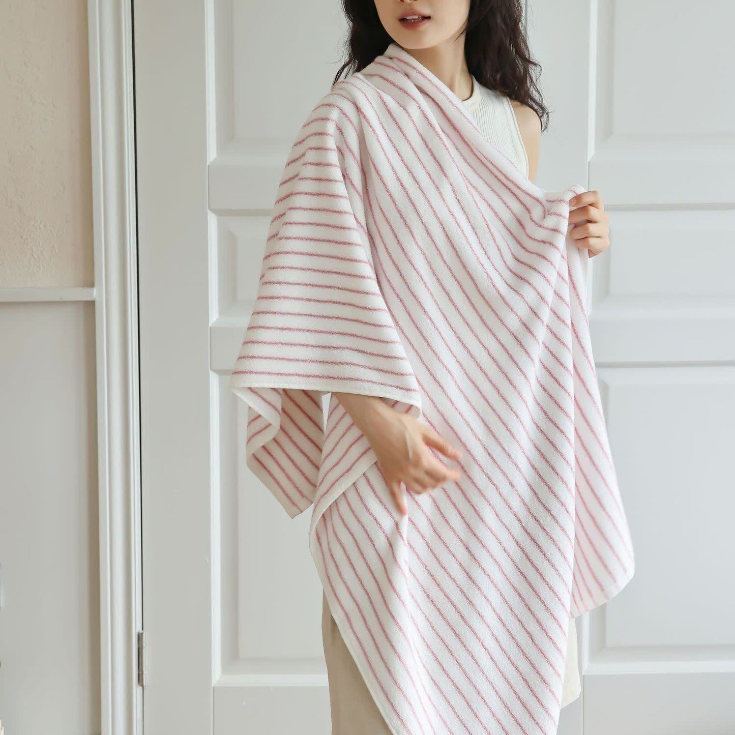 Serviette en coton peigné, rayée, absorbante