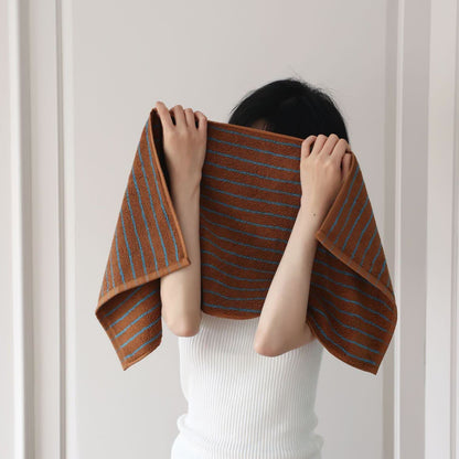 Serviette en coton peigné, rayée, absorbante