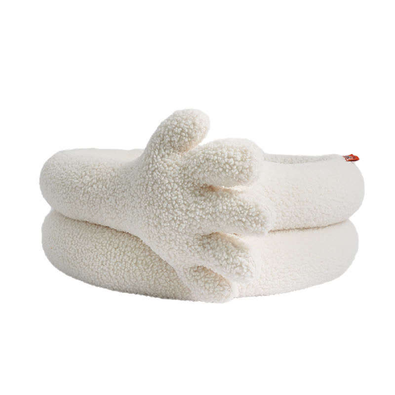 Geste du doigt – Lit chaud pour chat en hiver