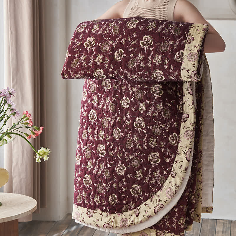 Couvre-lit matelassé en gaze de coton au motif rose rétro